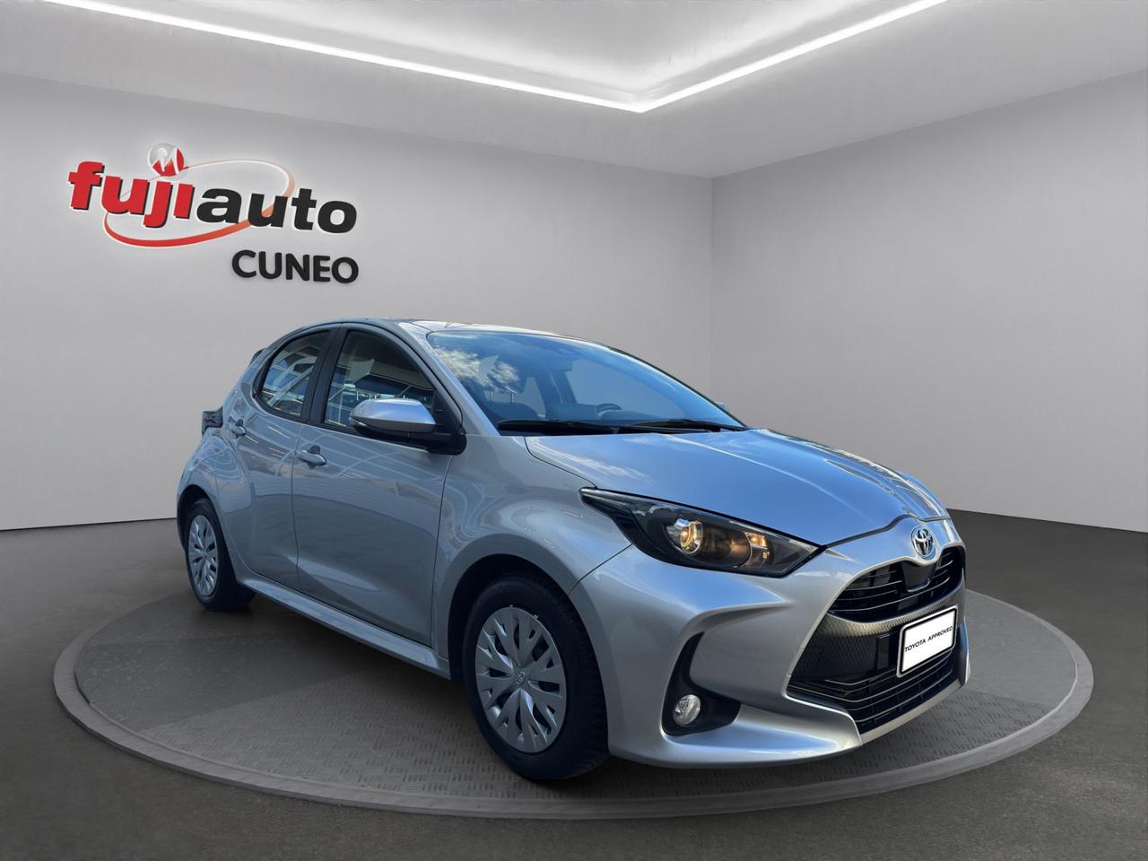 Toyota Yaris 1.5h Business