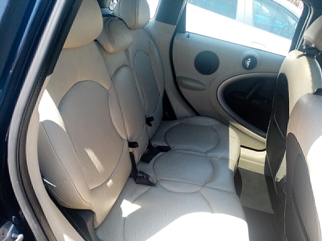 MINI 1.6 COOPER D COUNTRYMAN