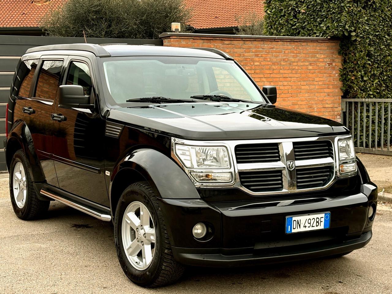 DODGE NITRO 2.8D aut- 155000km-U.PROPR-FULL