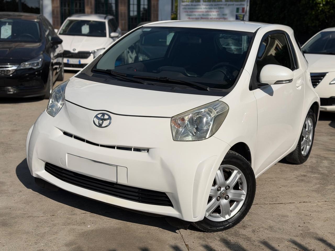 Toyota iQ 1.0 Sol
