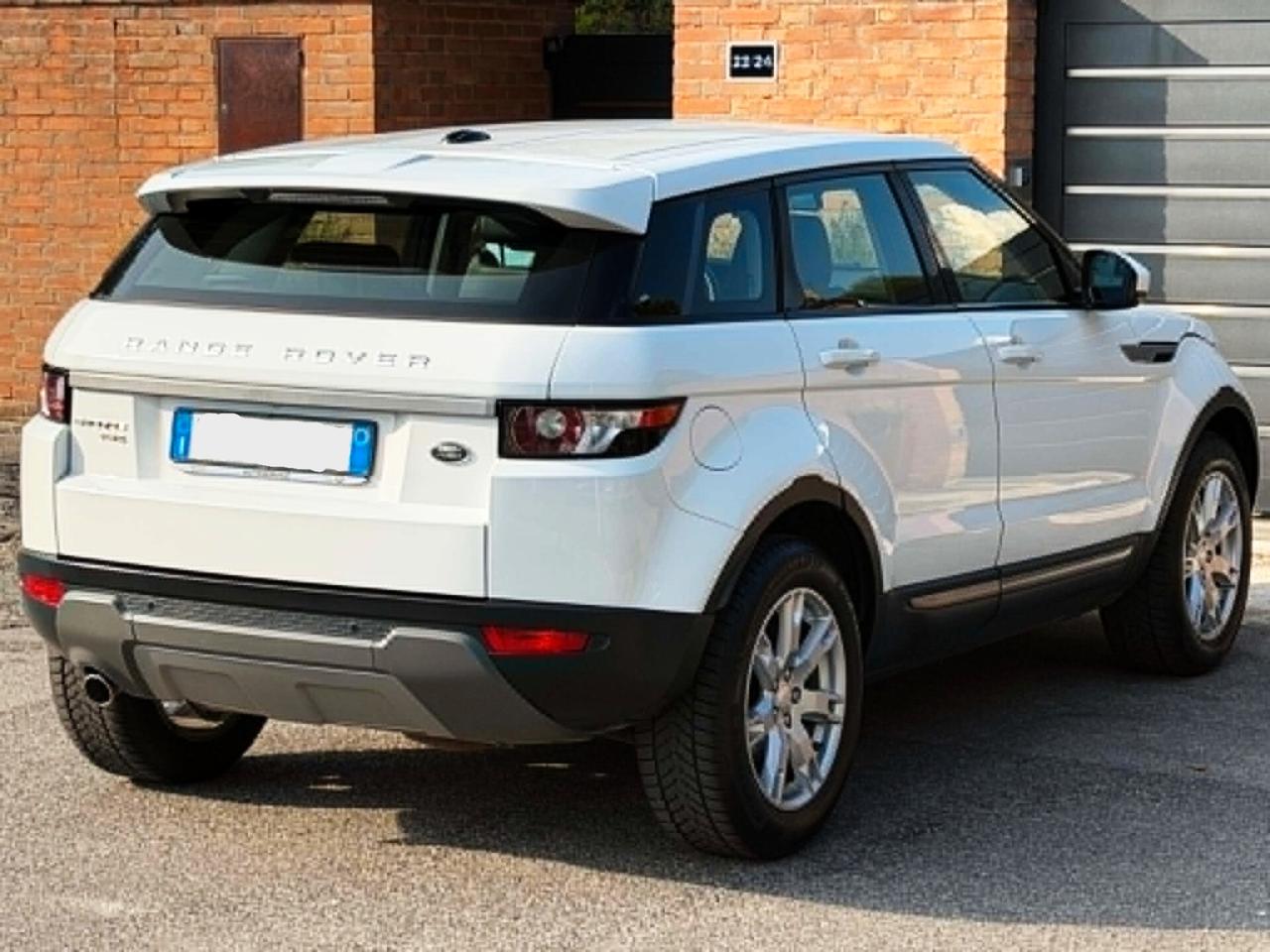 RANGE ROVER EVOQUE 2.2D aut- 149.000km-FULL-2015-GARANZIA