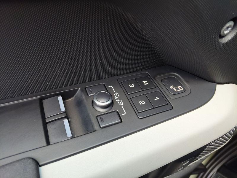 Land Rover Defender 90 3.0D I6 250 CV AWD Auto SE
