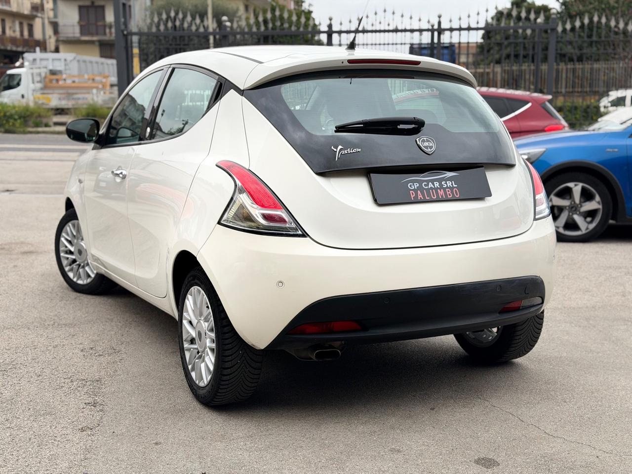 Lancia Ypsilon 1.2 69 CV 5 porte GPL Ecochic Gold