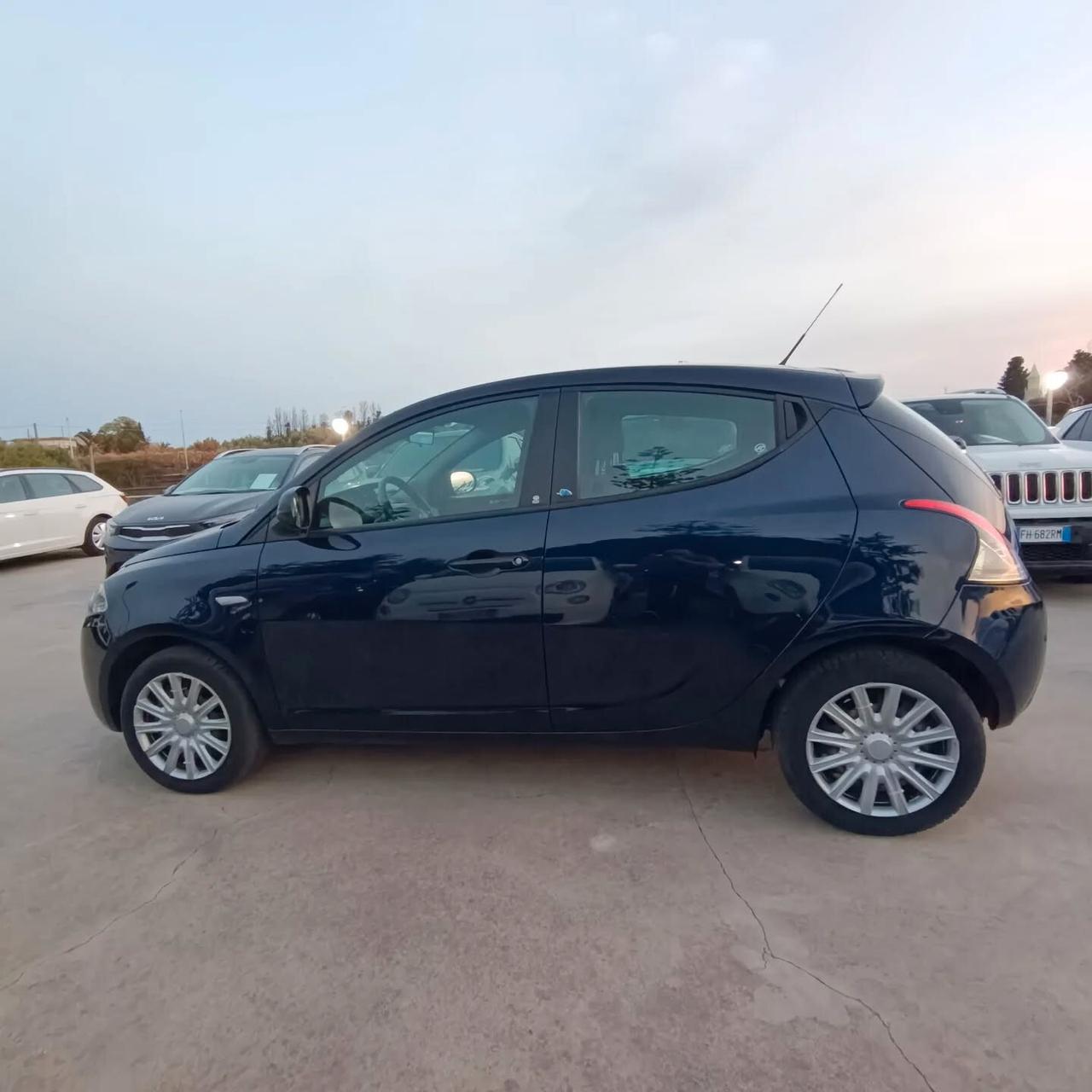 Lancia Ypsilon 1.2 KM CERTIFICATI BLOCKSYSTEM
