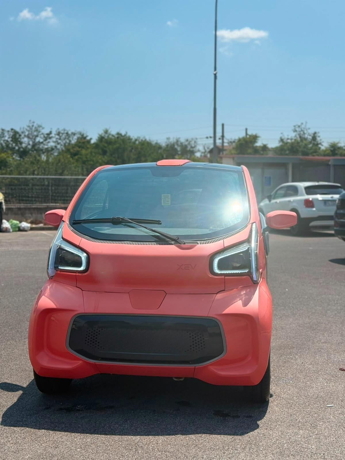 Xev Yoyo premium km 0 iva esposta piu colori 24 mesi garanzia