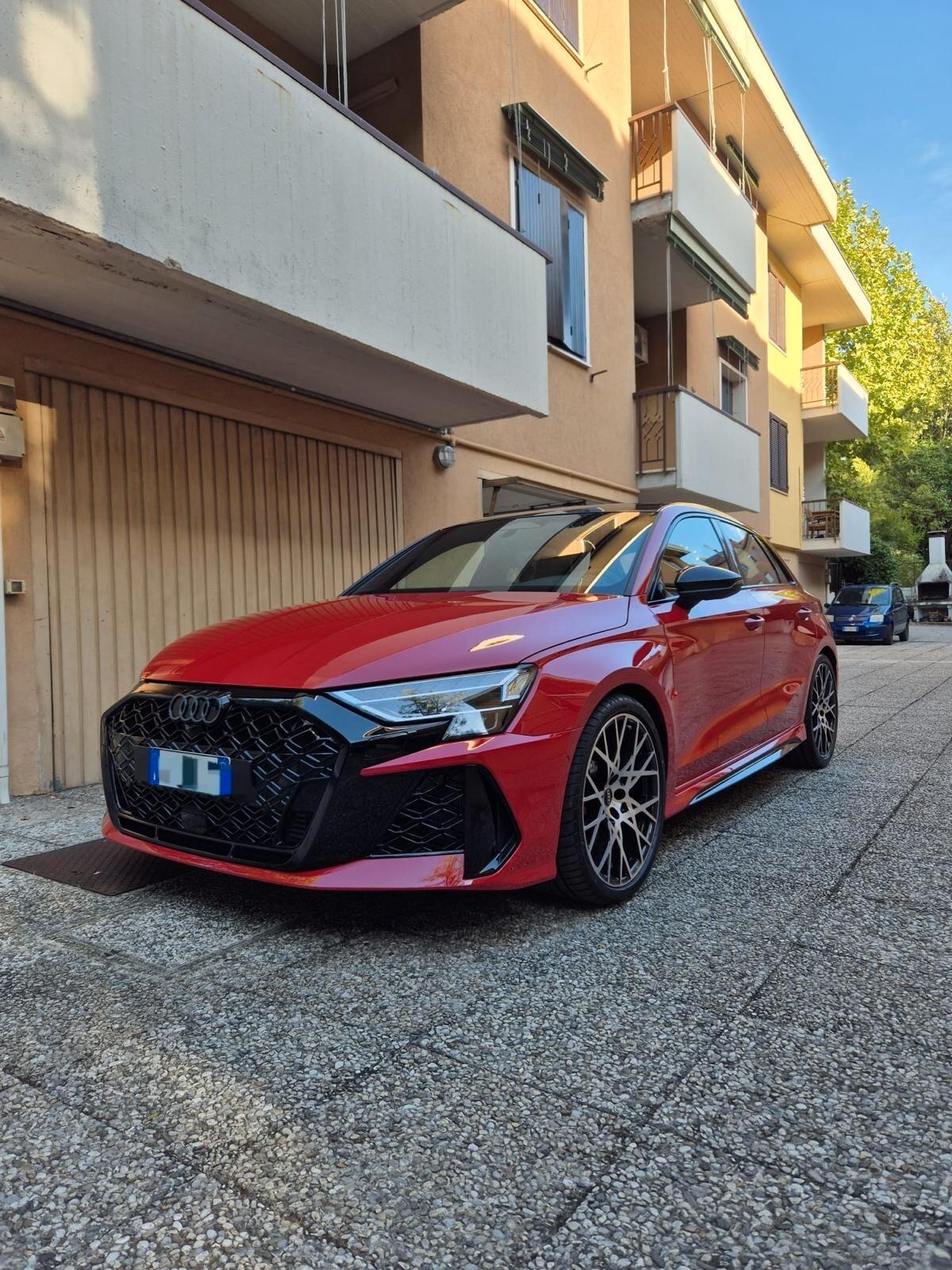 Audi A3 RS 3 SPB TFSI quattro S tronic