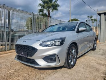 Ford Focus 1.5 Tdci 120 CV 5p. ST-Line+Fari Led+Cerchi 17...