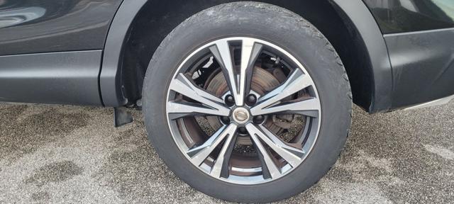 NISSAN Qashqai 1.2 DIG-T N-Connecta