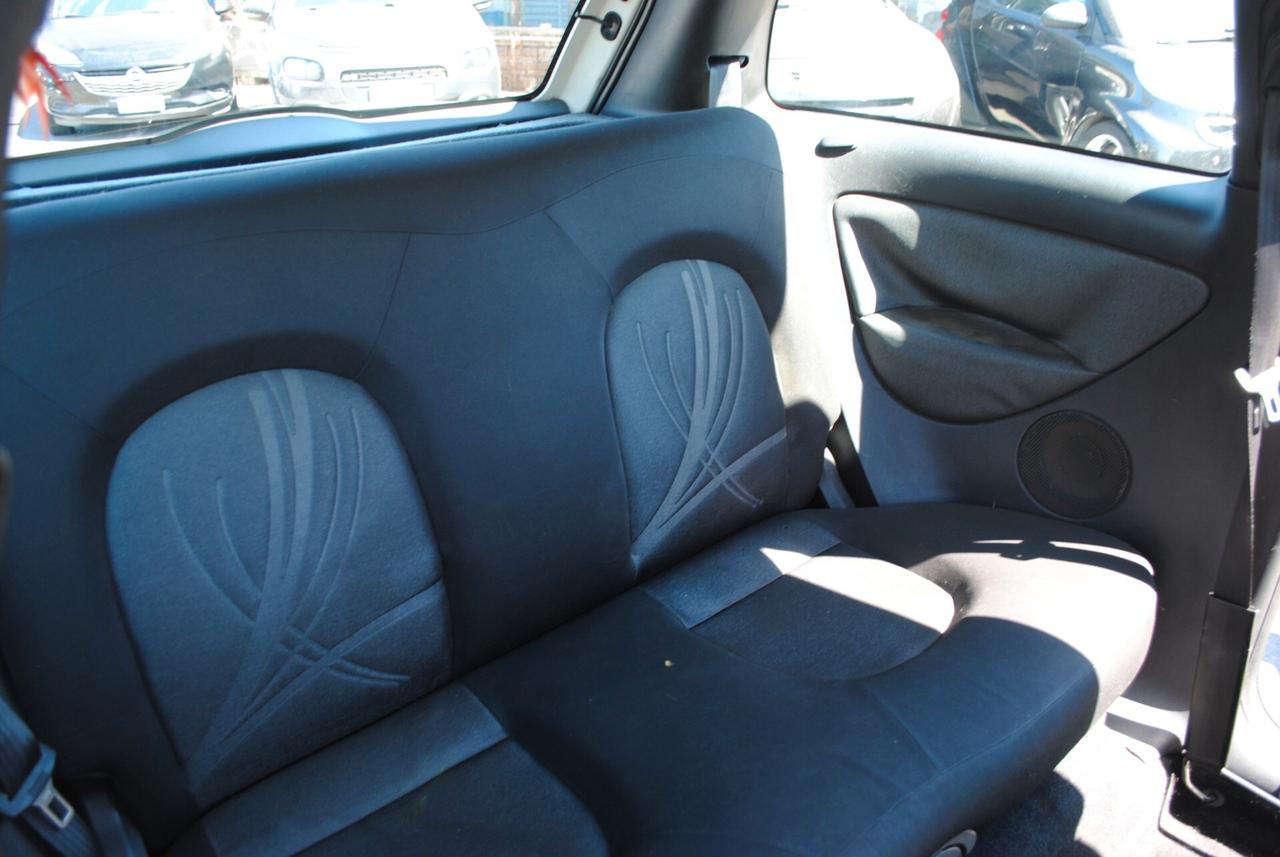 LANCIA YPSILON 1.2 69 CV