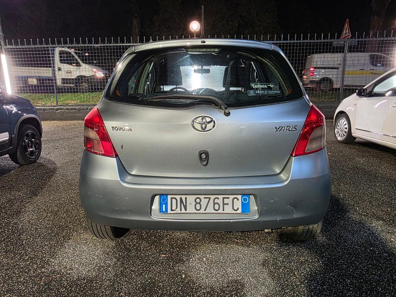 Toyota Yaris 1.0 5 porte