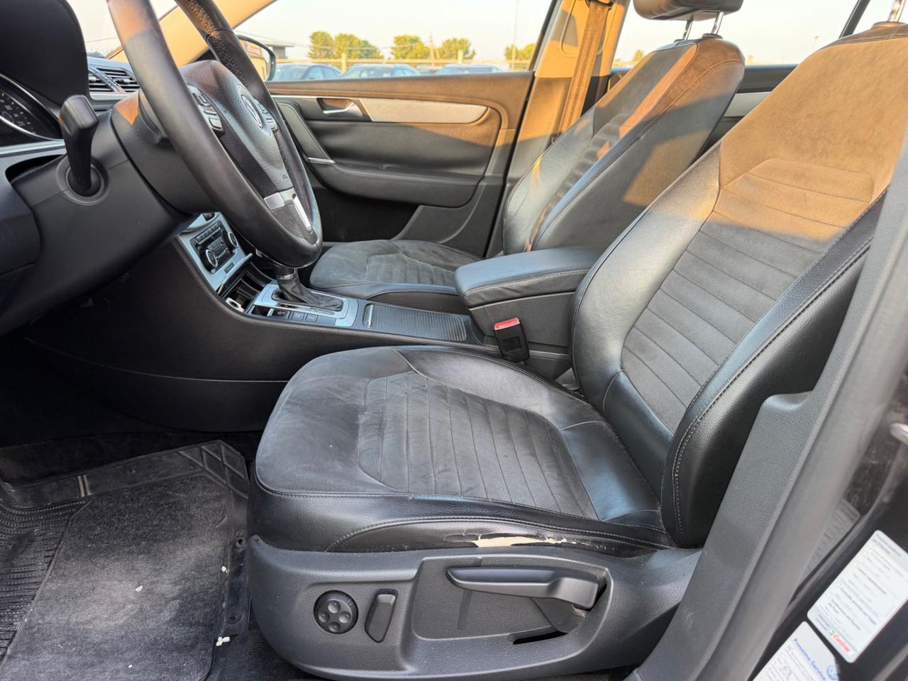 VOLKSWAGEN PASSAT 2.0 TDI DSG 140 BERLINA FULL