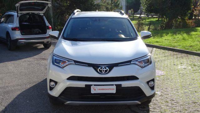 TOYOTA RAV 4 2.0 D-4D 2WD 143cv, versione "Lounge", Garanzia..