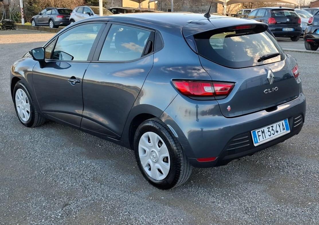 Renault Clio dCi 8V 75 CV Start&Stop 5 porte Energy Duel