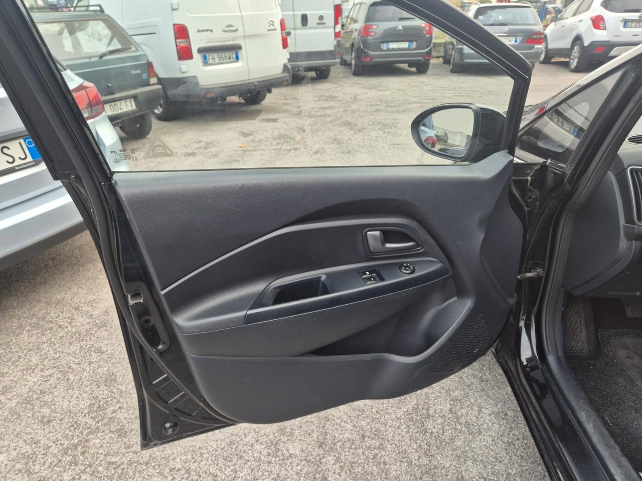 Kia Rio 1.2 CVVT 5p. Active E6B -- Unipropr.!!!