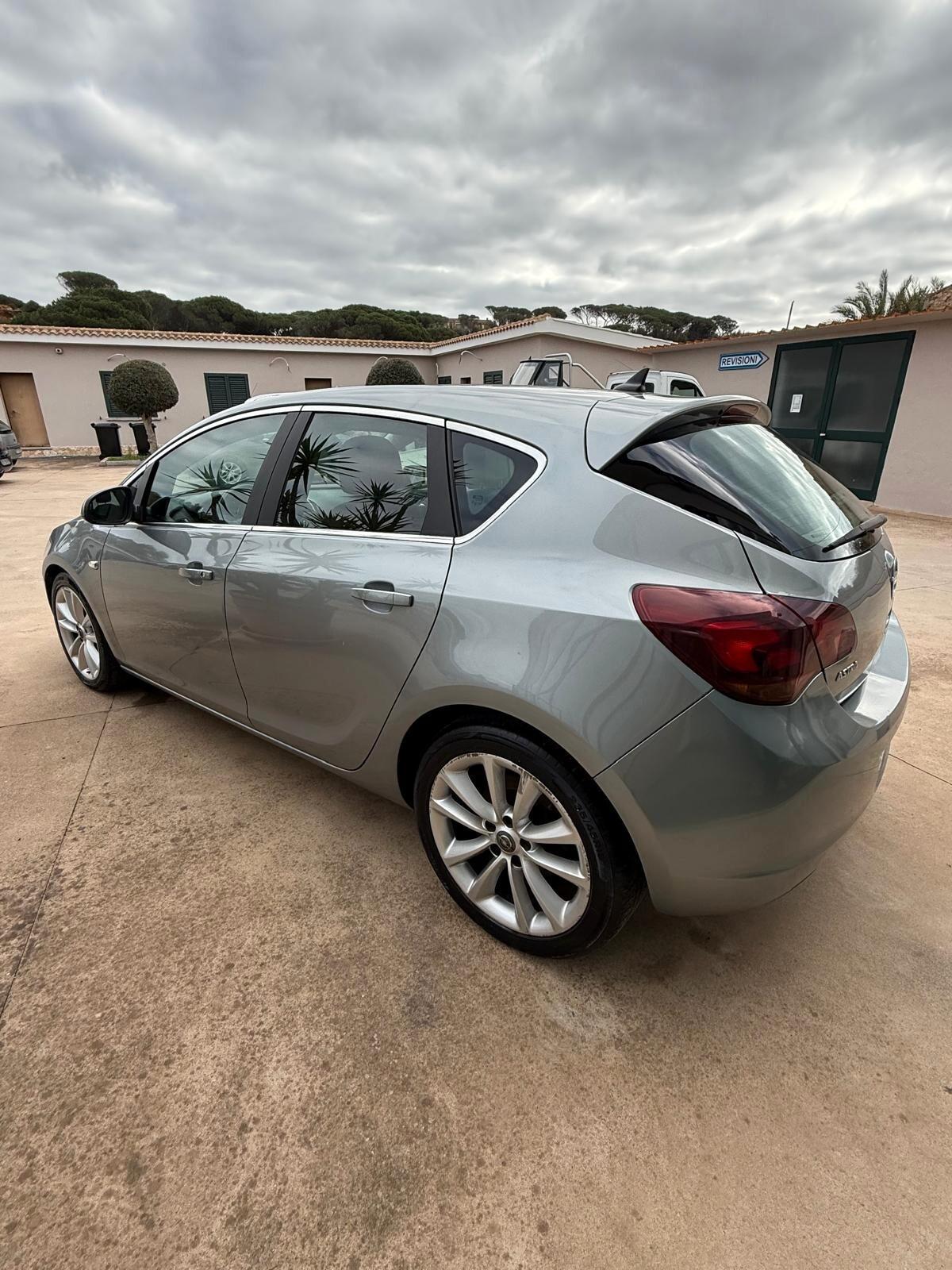 Opel Astra 1.7 CDTI 125CV 5 porte Cosmo