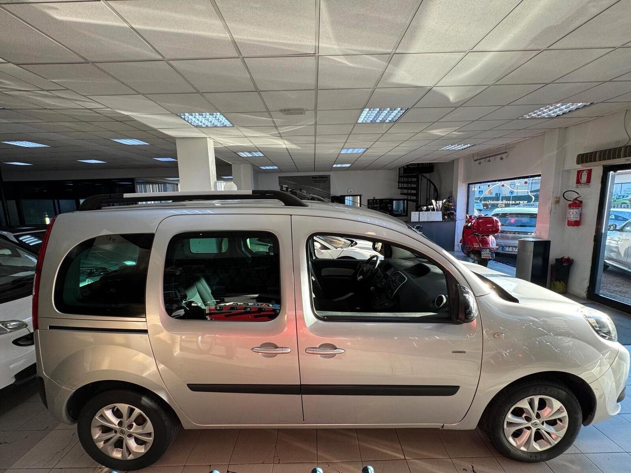 Renault KANGOO 1.5 DCI AUTOCARRO 5 POSTI FATTURABILE PERFETTO!!!!!