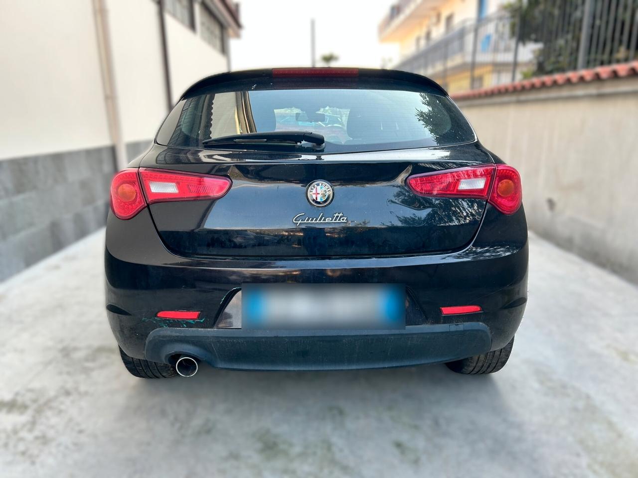 Alfa Giulietta 1.6 JTD 105CV - 2015 Incidentata