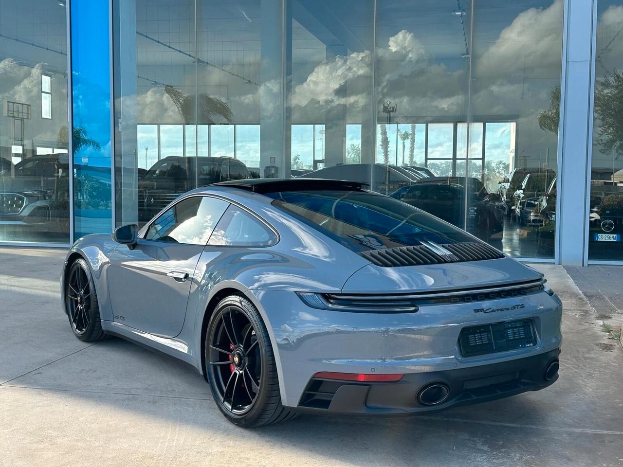 Porsche 992 Carrera GTS possibilità noleggio no scoring