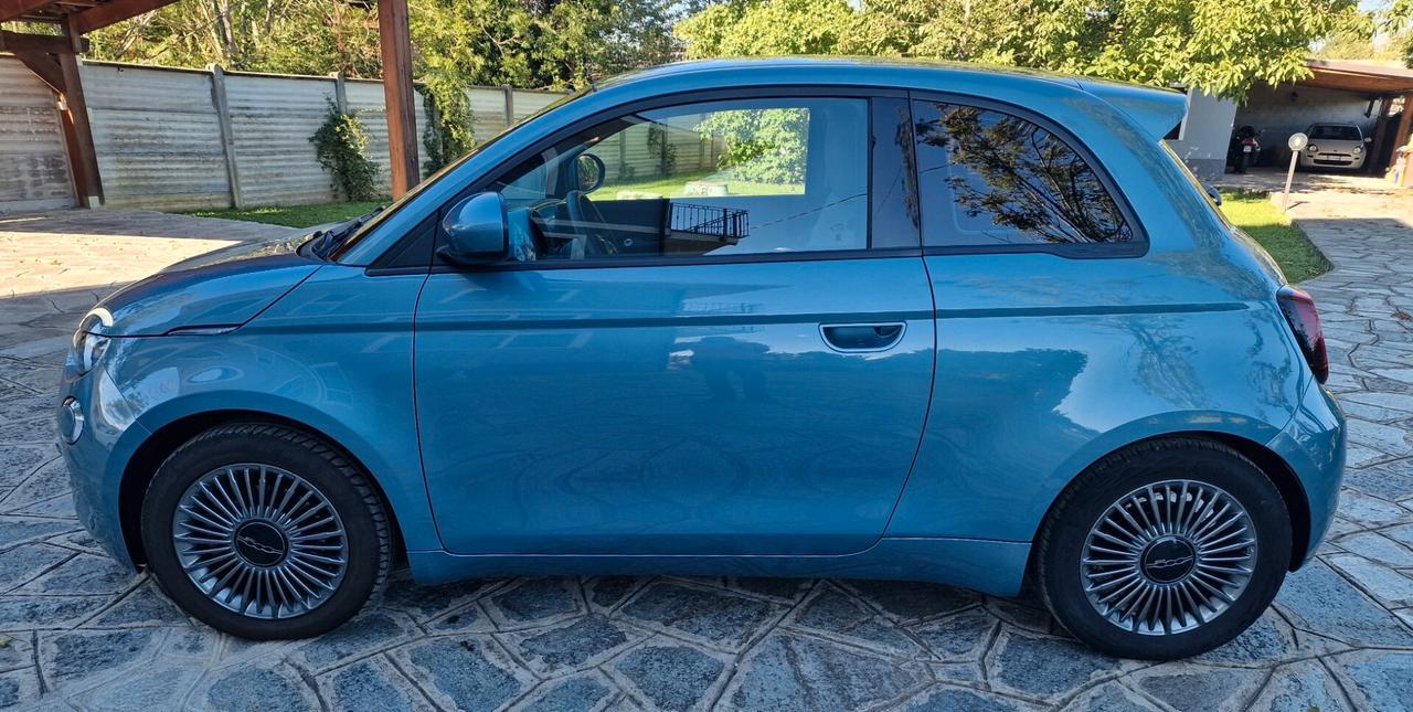 Fiat 500e Passion 42 kWh