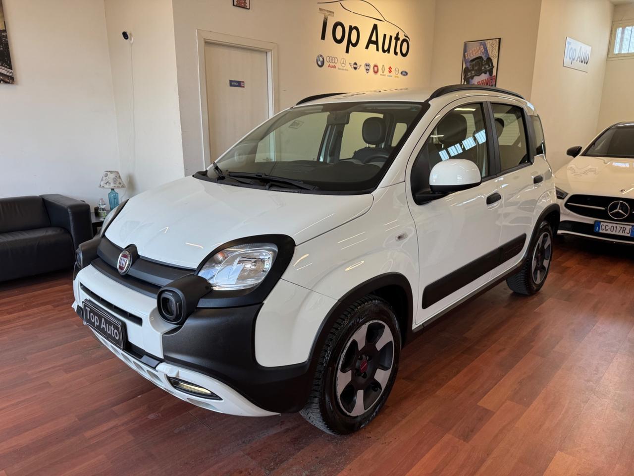 FIAT PANDA 1.0 FireFly S&S HYBRID CITY CROSS