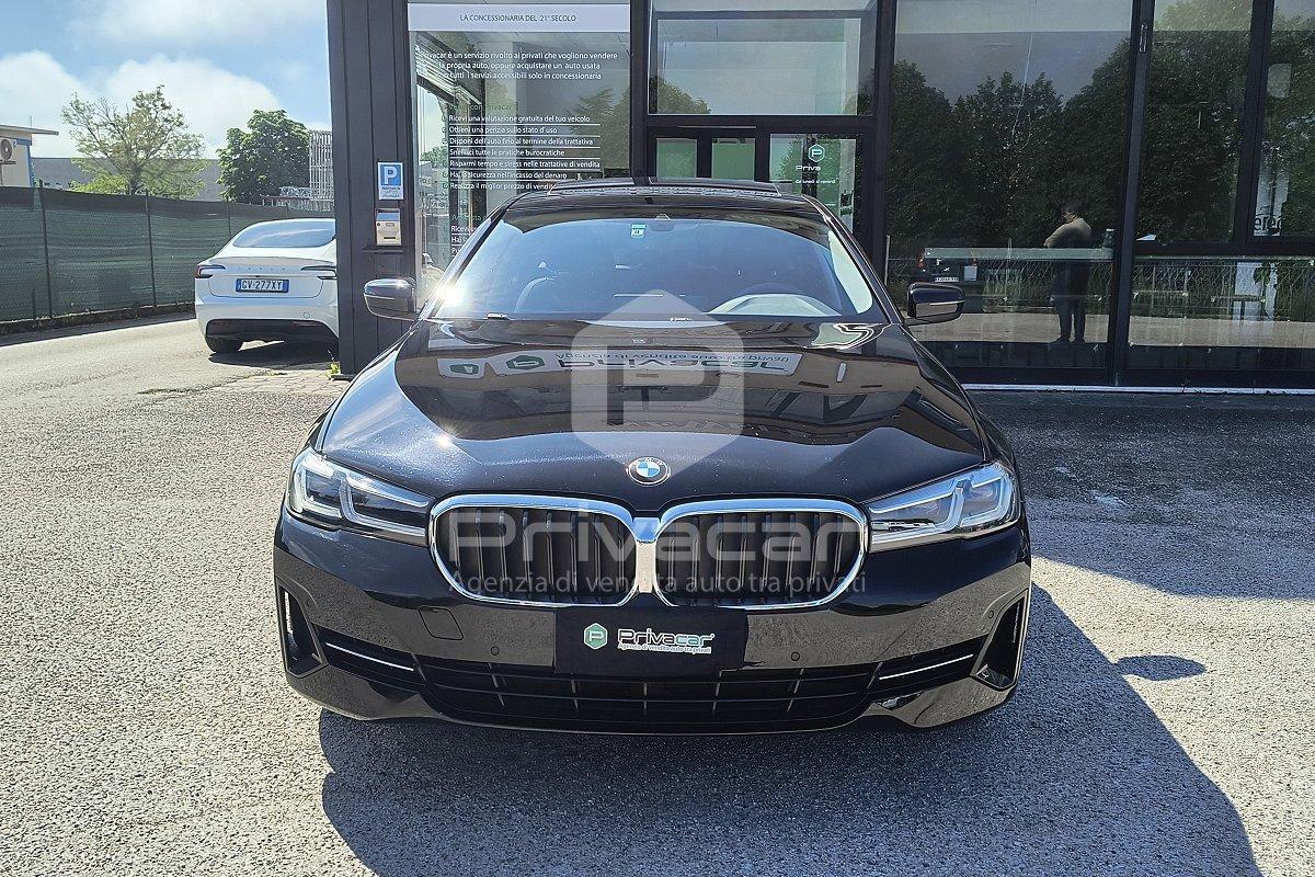 BMW 520d 48V Touring Luxury