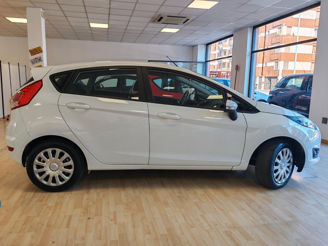 Ford Fiesta - DISTRIBUZIONE NUOVA e TAGLIANDATA - euro 6 !!!