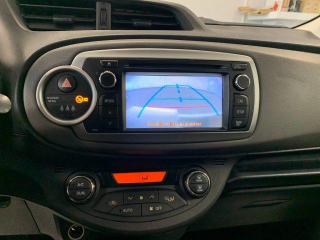 TOYOTA Yaris 1.0 Benzina Lounge 5 Porte