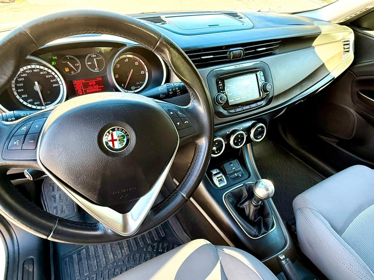 Alfa Romeo Giulietta 1.6 JTDm-2 105 CV Exclusive
