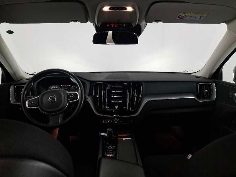 VOLVO XC60 B4 D AWD automatico Momentum