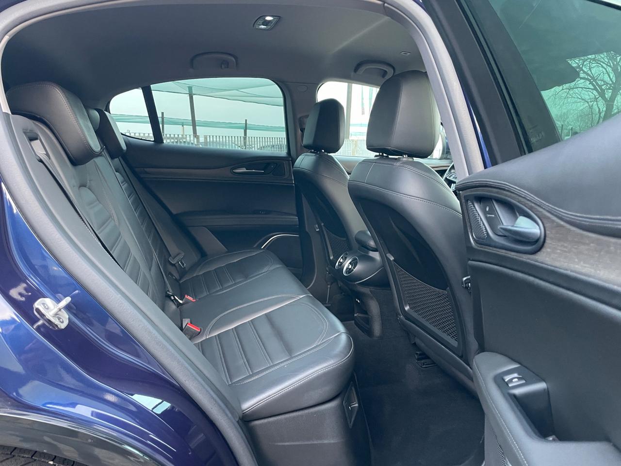 Alfa Romeo Stelvio 2.2 Turbodiesel 210 CV AT8 Q4 Veloce