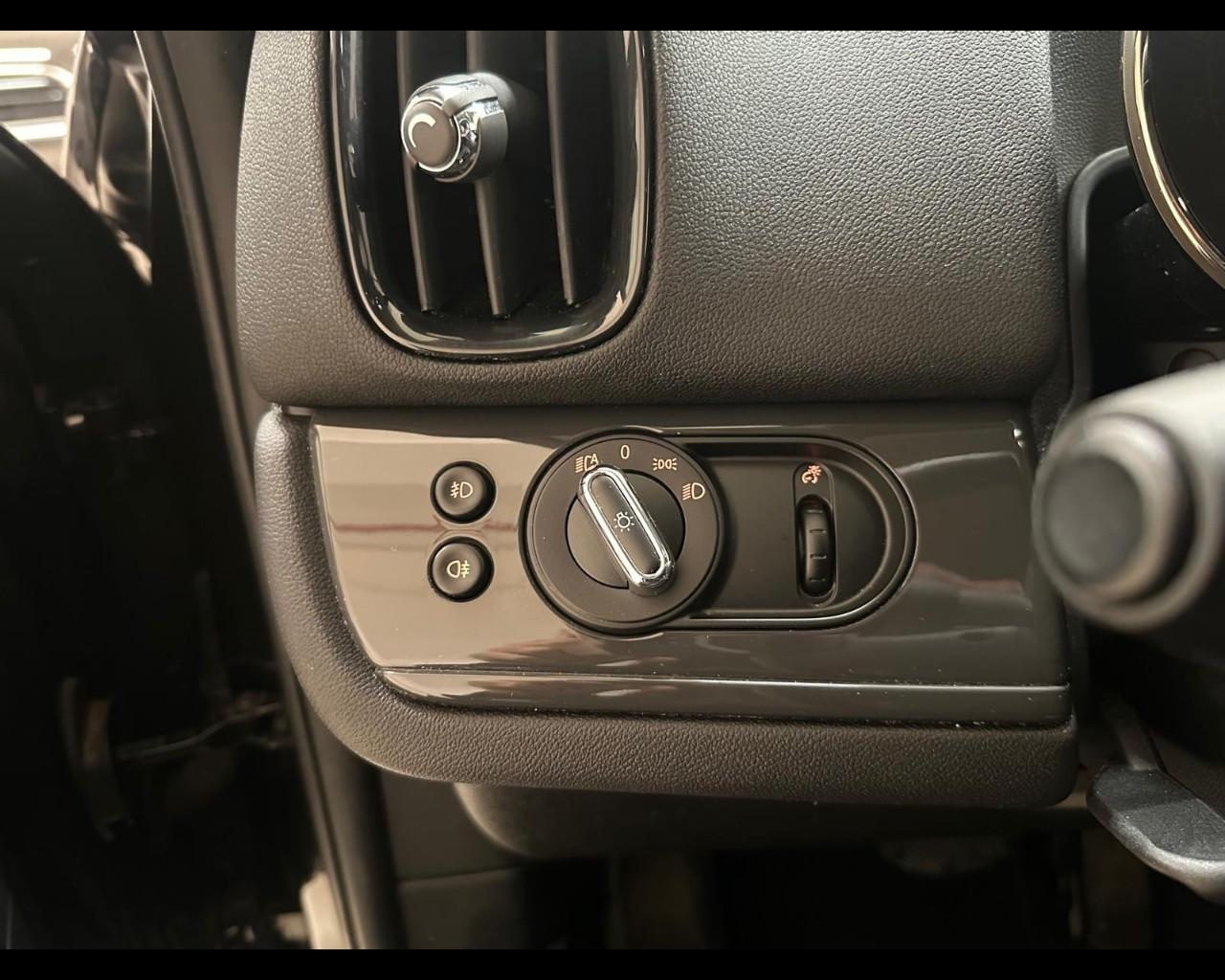 MINI Mini Countrym.(F60) - Mini 1.5 Cooper Northwood Edition Countryman