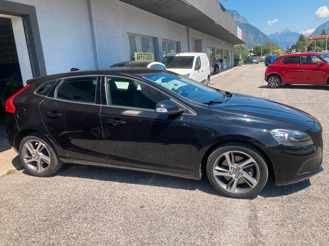 Volvo V40 D2 Geartronic Kinetic