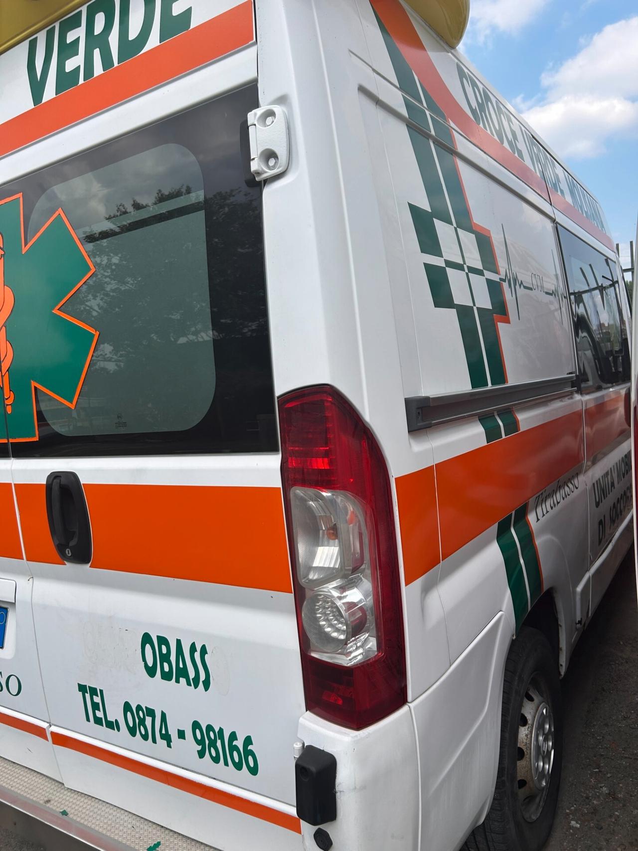 Fiat Ducato VETRATO AMBULANZA