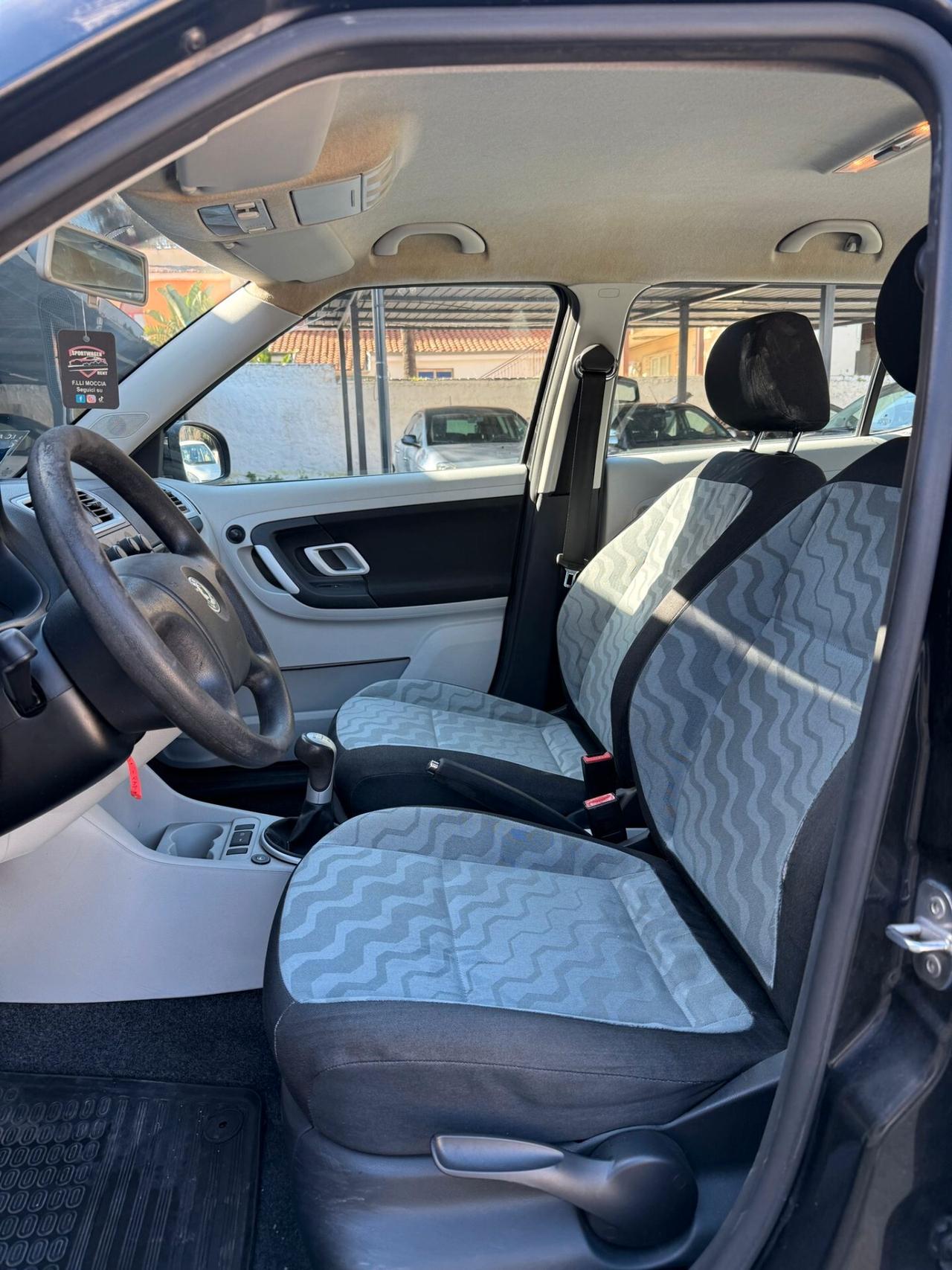 Skoda Fabia 1.2 12V 70CV 5p. Style GPLine