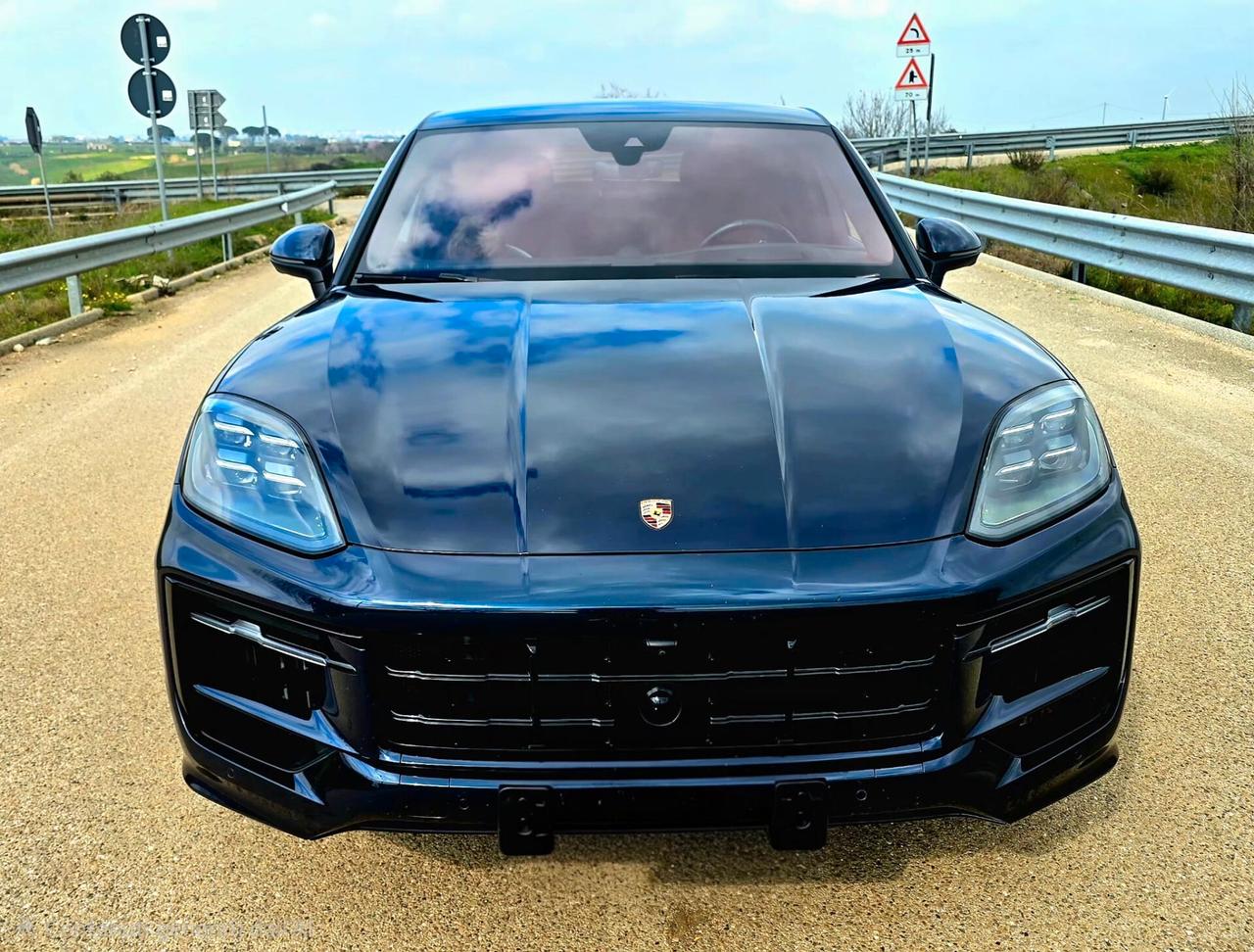 PORSCHE CAYENNE COUPE FACELIFT 3.0 E-HYBRID 470cv
