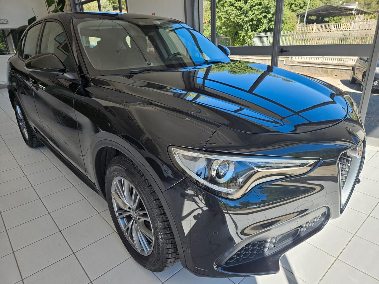 Alfa Romeo Stelvio 2.2 Turbodiesel 160 CV AT8 RWD Business