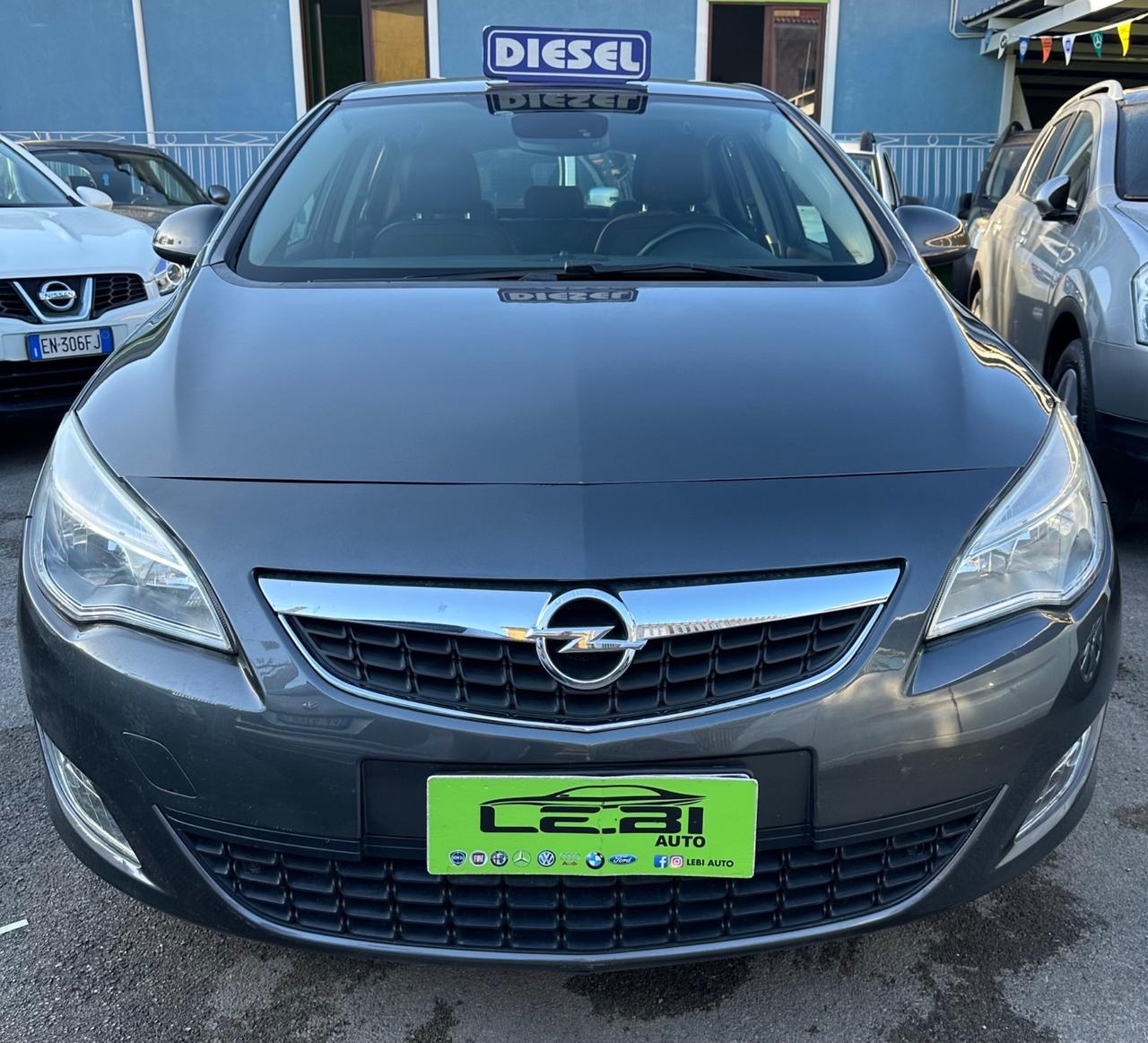 Opel Astra 1.7 CDTI 110CV 5 porte ANNO 2010