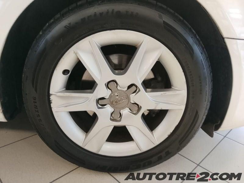 Audi A3 A3 1.6 tdi Attraction 90cv