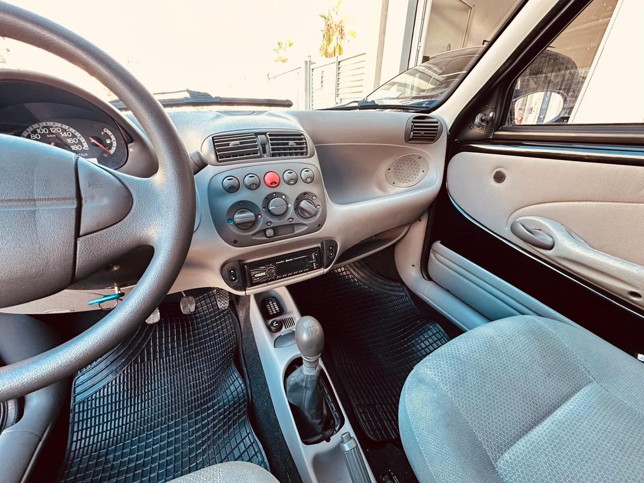 Fiat 600 1.1 Active 94 mila KM SERVOST/CLIMA/VETRI ELETT
