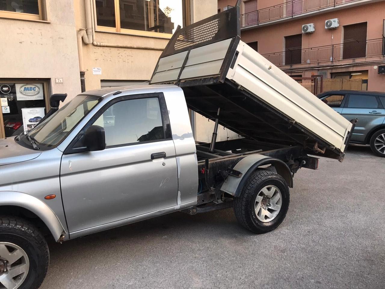 Mitsubishi L200 2.5 TDI 4WD RIBALTABILE