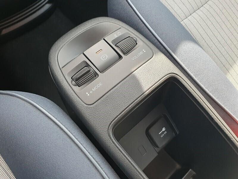 FIAT NUOVA 500e 118CV ICON 42 kWh NAV 10 KM 9MILA