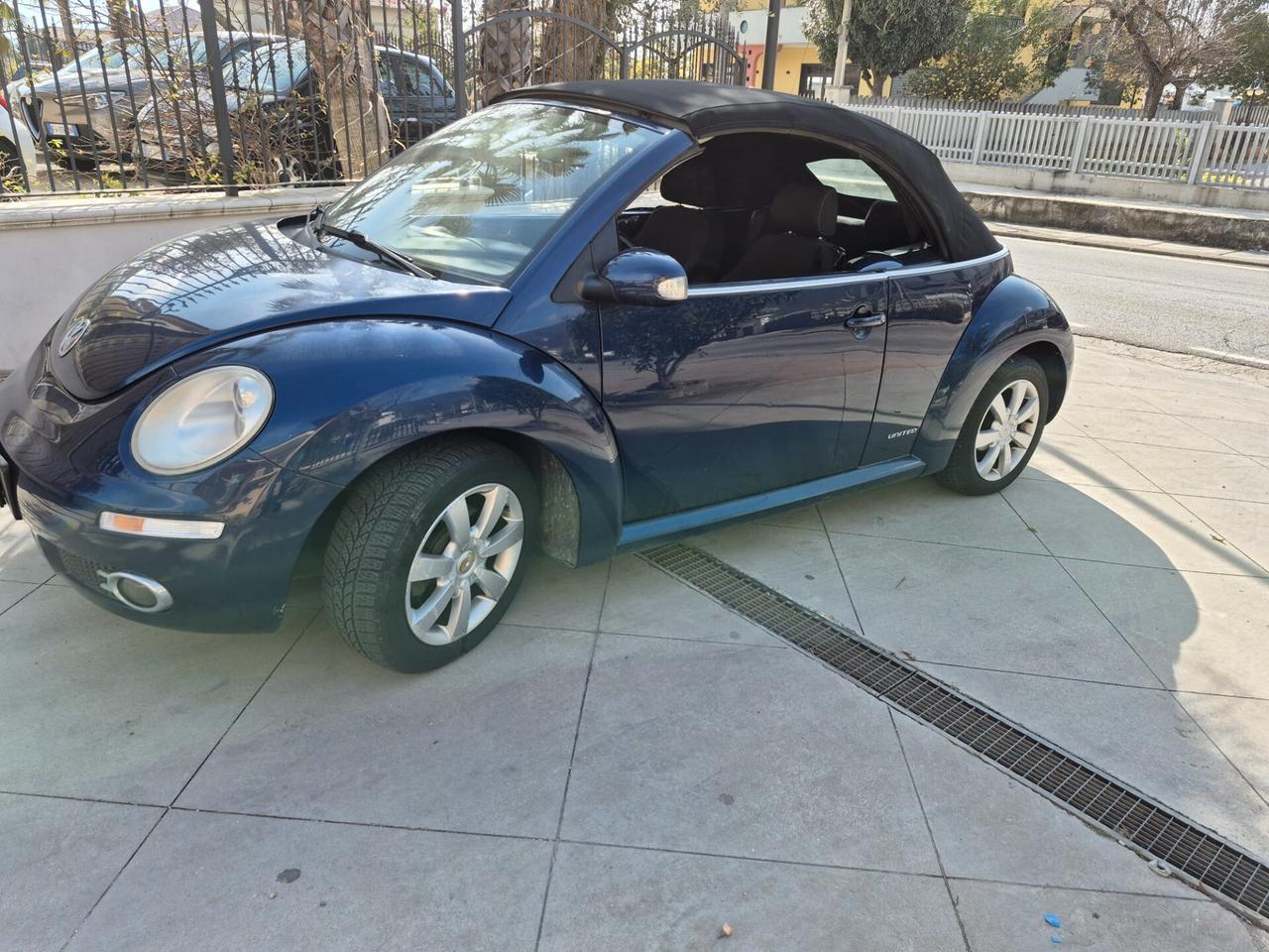 Volkswagen New Beetle 1.6 Cabrio