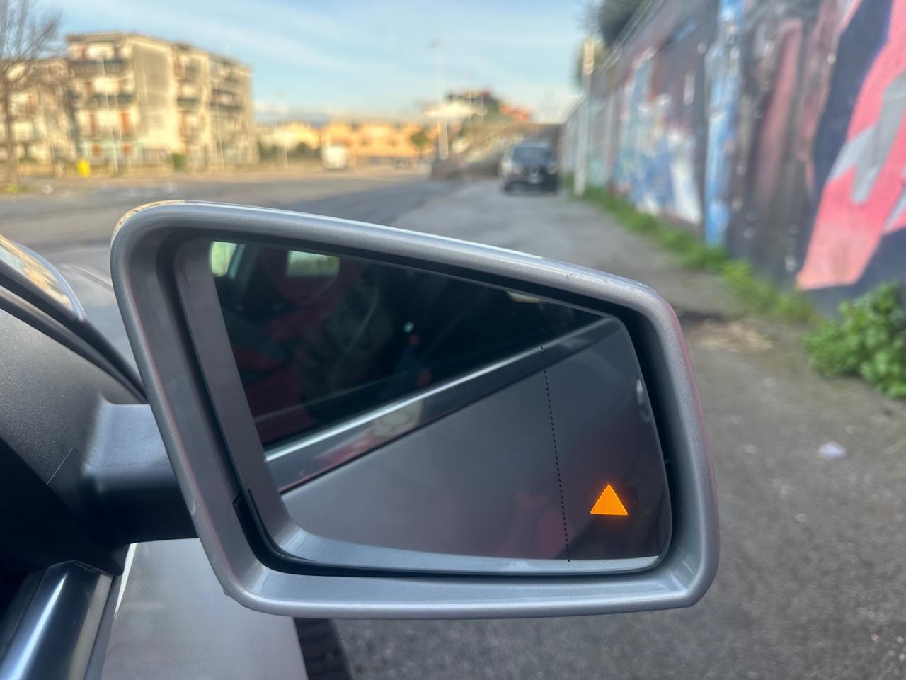 MERCEDES A180 CDI AUTOM/NAVI/LED/F1