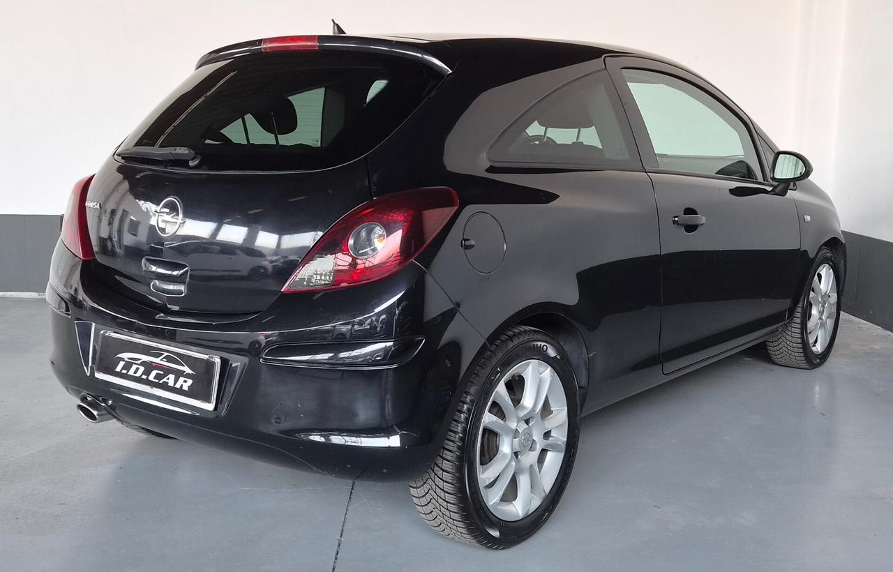 Opel Corsa 1.4 16V 3 porte Sport (OK NEOPATENTATI)