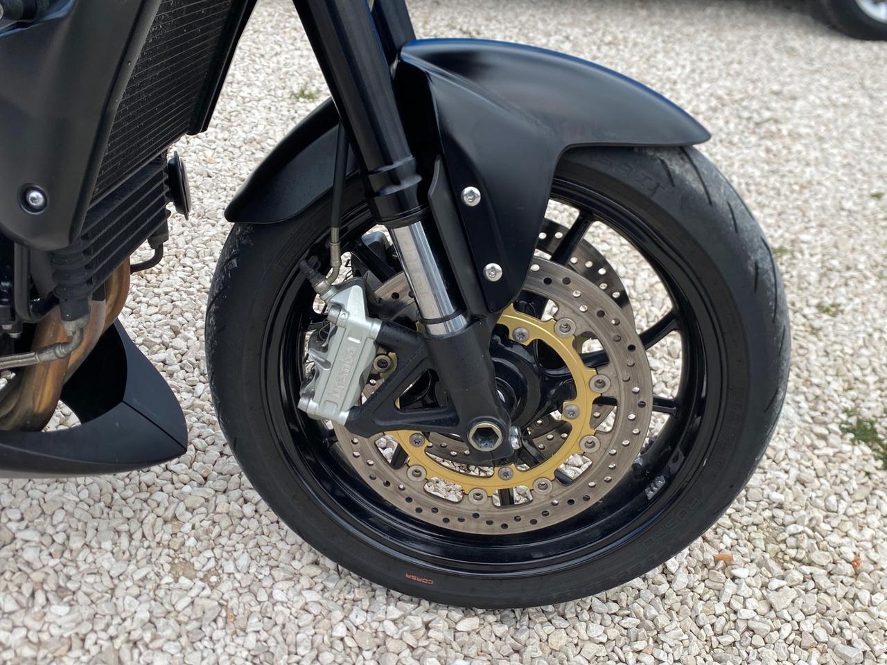 Triumph Speed Triple 1050 DA VETRINA