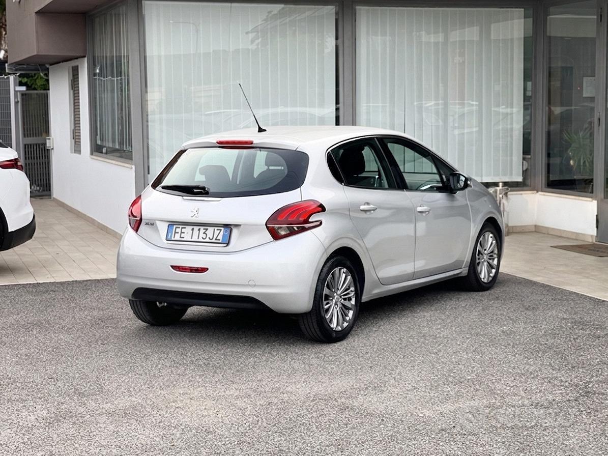 Peugeot 208 5 Porte 1.6 Diesel 75CV E6 Neo - 2016