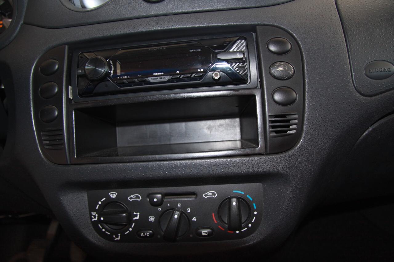 Citroen C2 1.1 benzina NEOPATENTATI