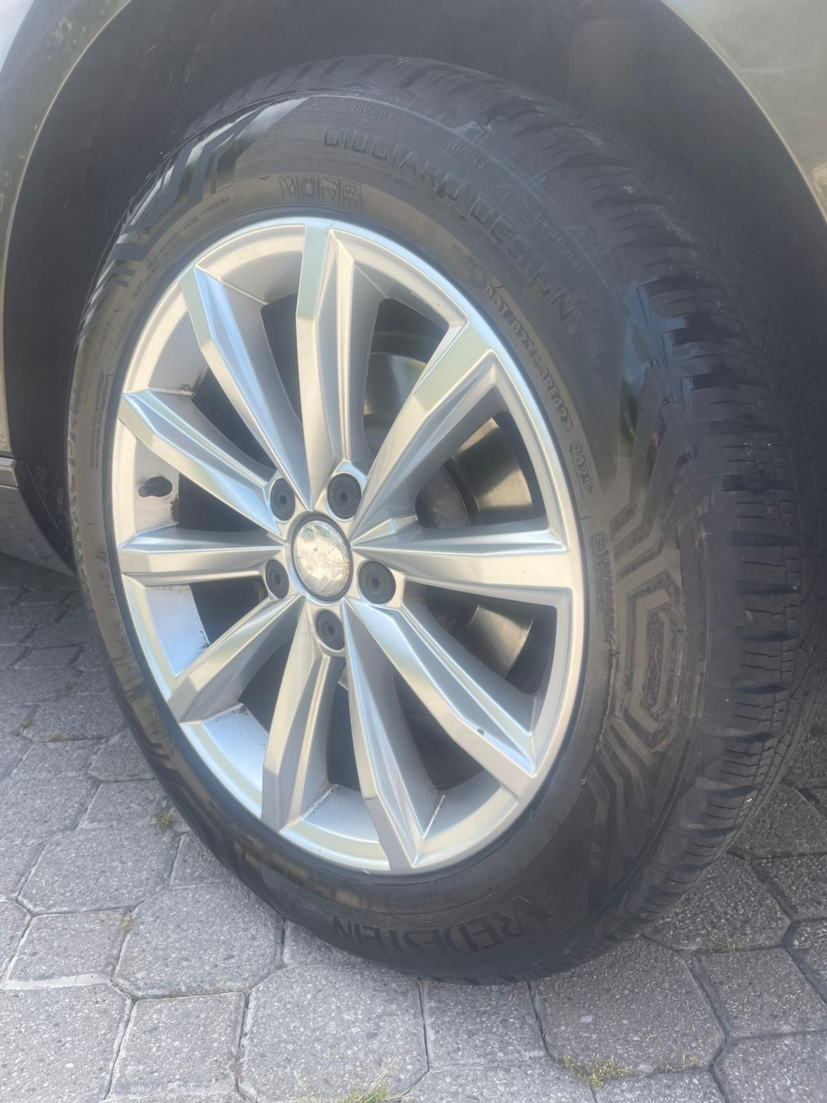 Volkswagen Passat Variant 2.0 TDI DSG Highline BlueMotion Technology