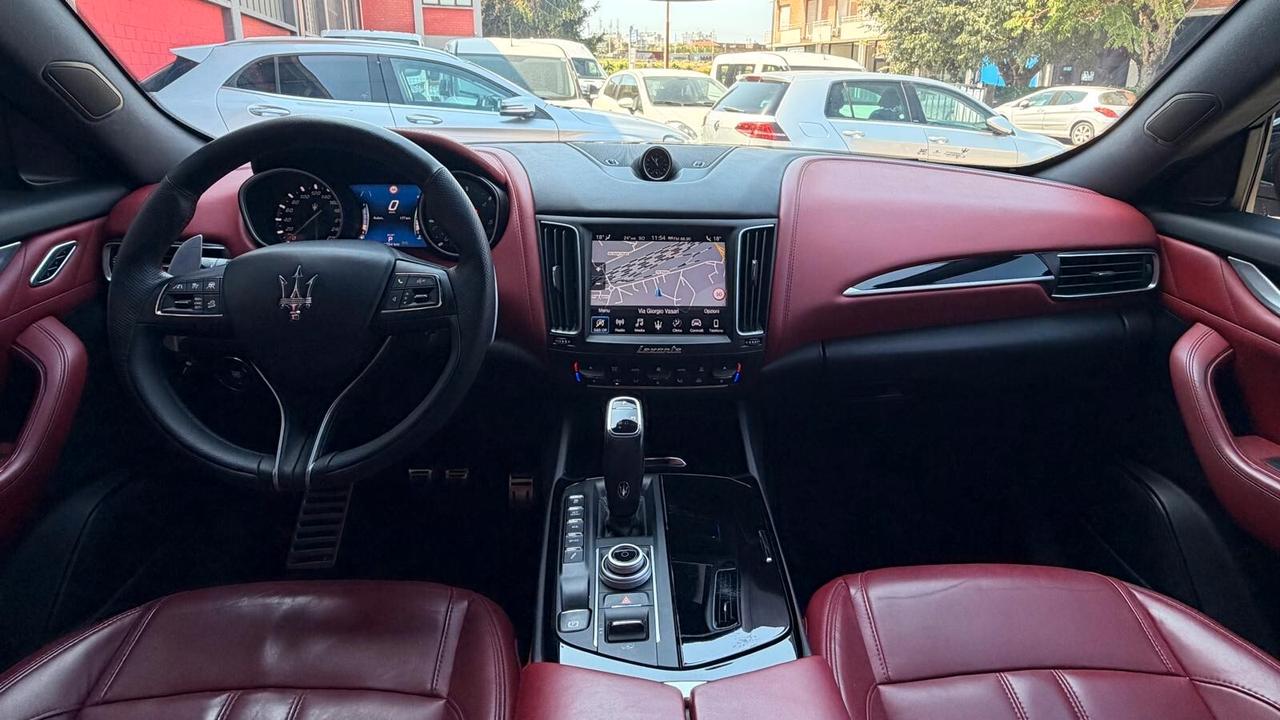 MASERATI LEVANTE 3.0 GRANSPORT Q4 V6 275CV - FULL