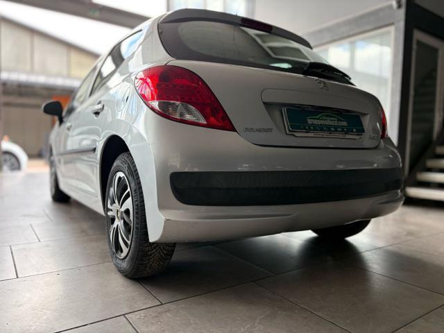 PEUGEOT 207 1.4 HDi 70CV A/C *NEOPATENTATI*